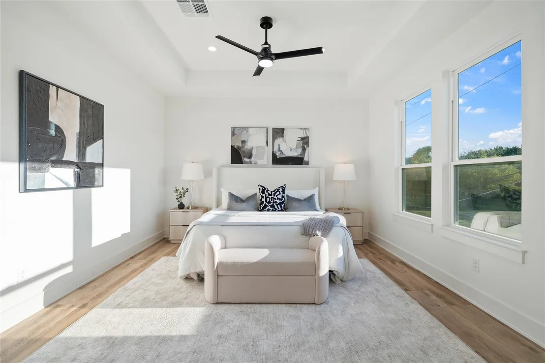 Photo of 9001 Comal Street
