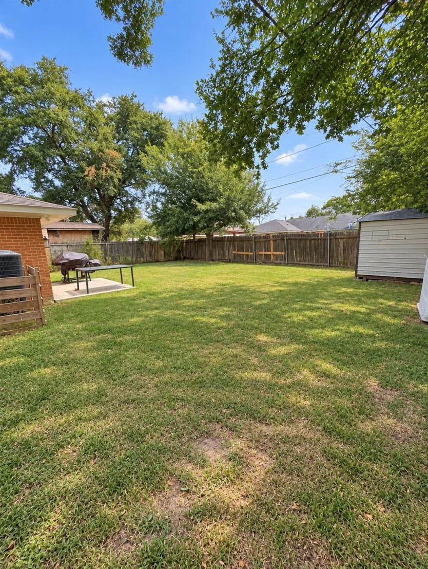 Photo of 904 Sherwood Drive