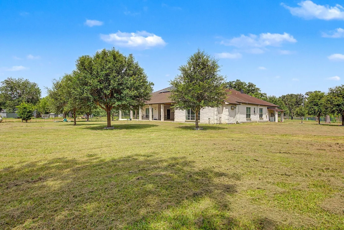Photo of 39595 Bosque Road
