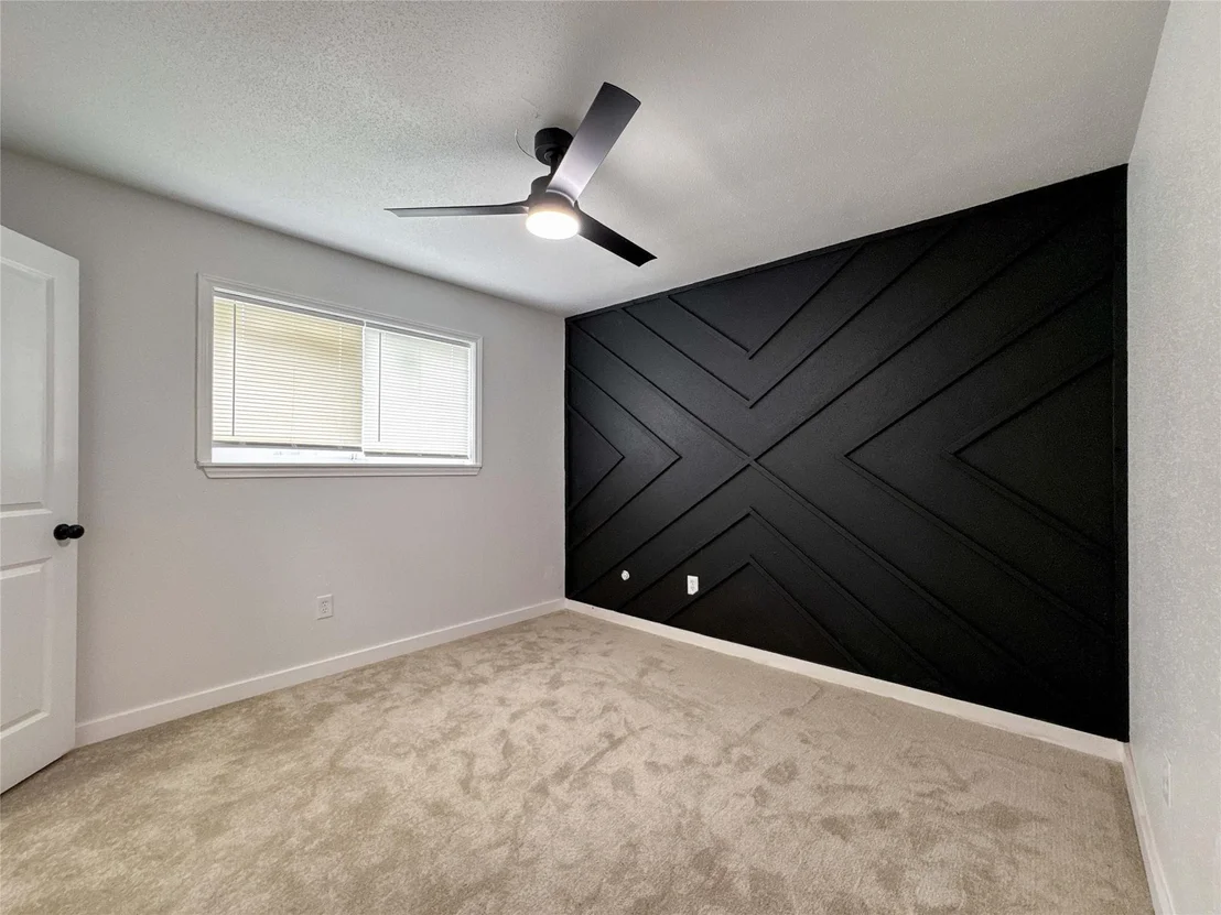 Photo of 4934 Whispering Falls Drive