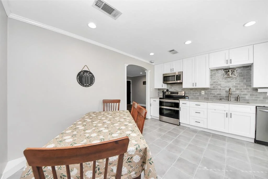 Photo of 710 Dezso Drive