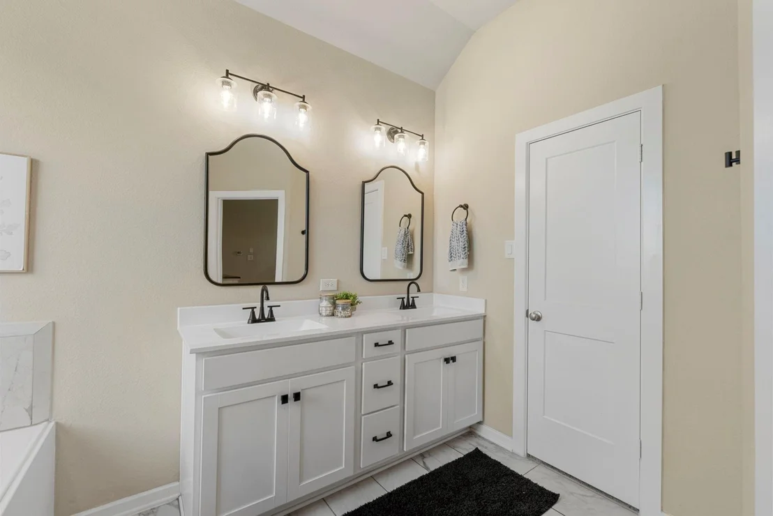 Photo of 337 Andes Drive