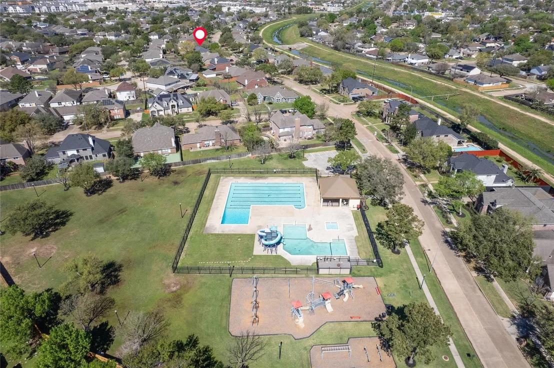 Photo of 6827 Crystal Point Drive