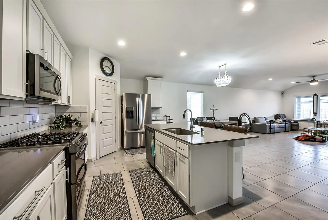 Photo of 7423 Ramsgate Cliff Lane