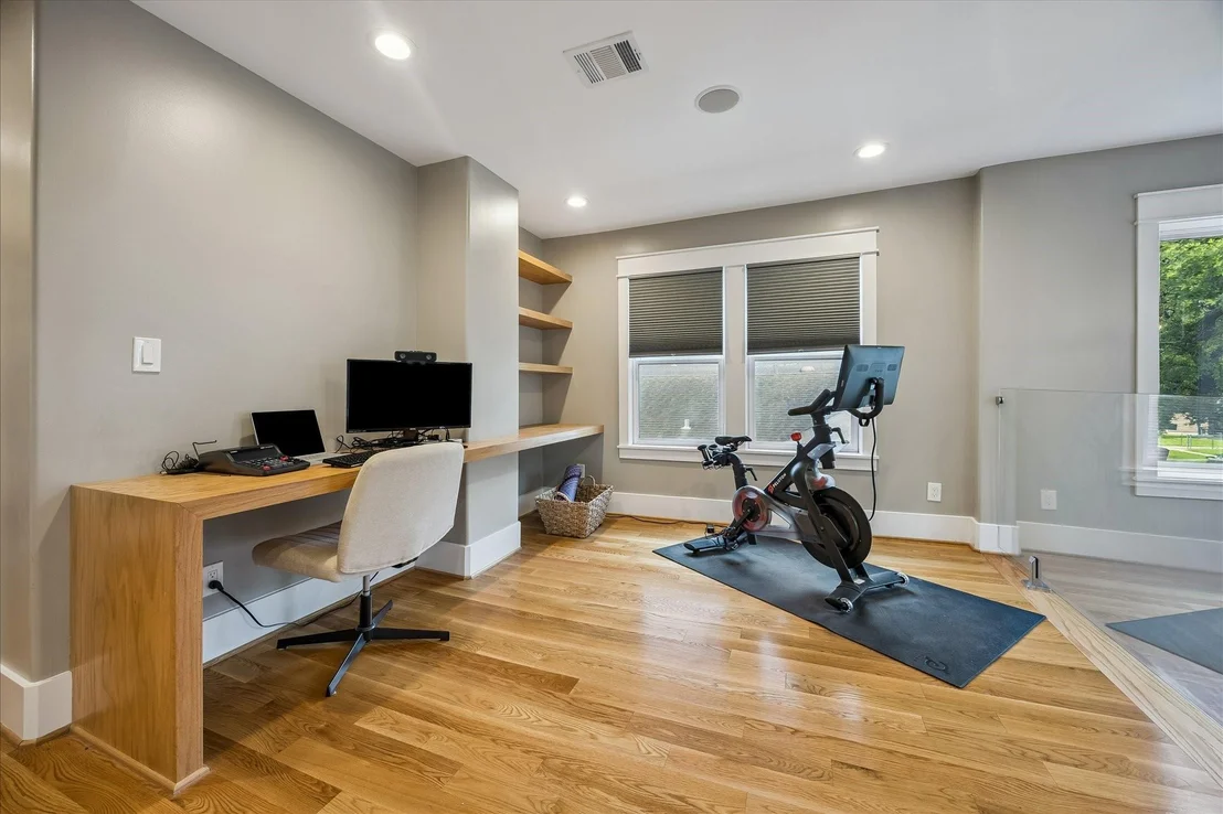 Photo of 4344 Clay Street