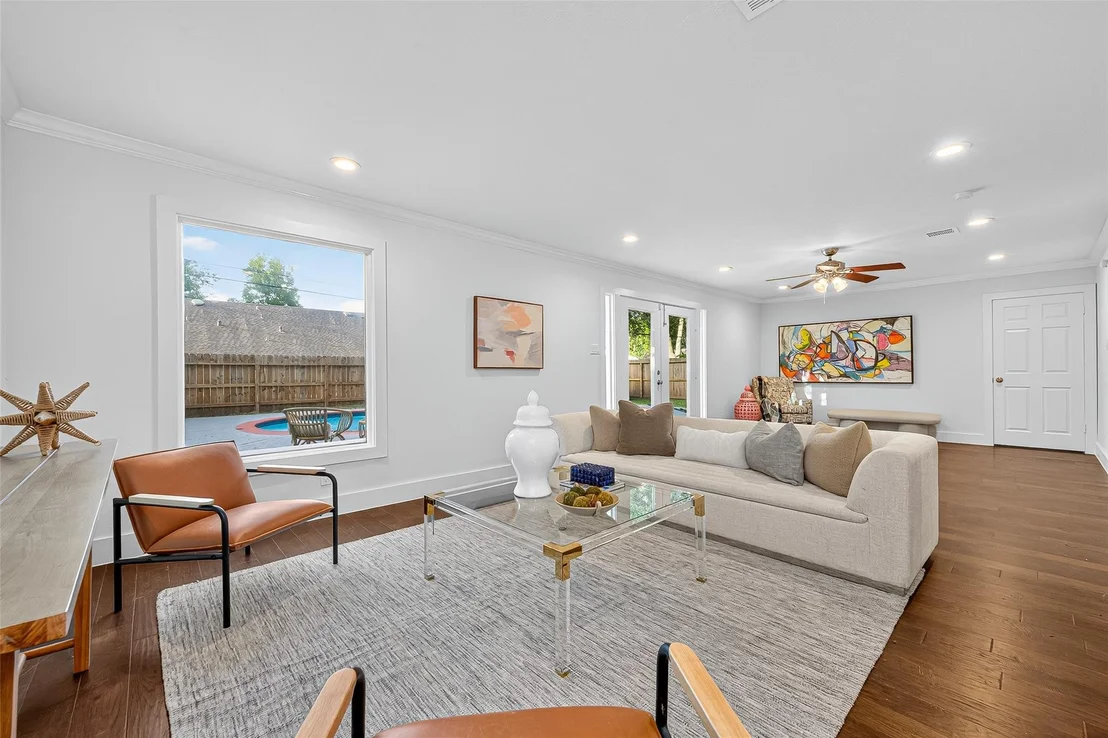 Photo of 9618 Meadowbriar Lane