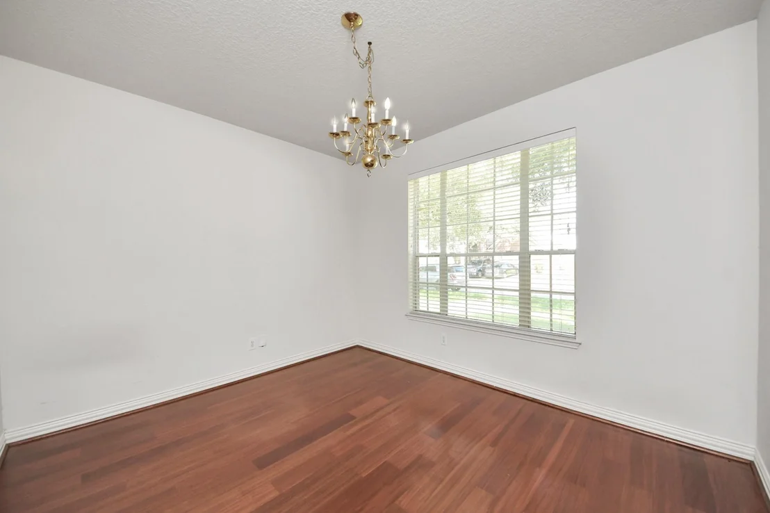 Photo of 19639 Azalea Brook Way