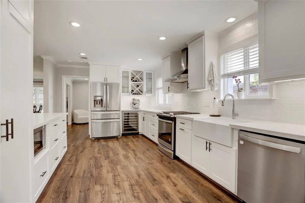 Photo of 834 Saint George Lane