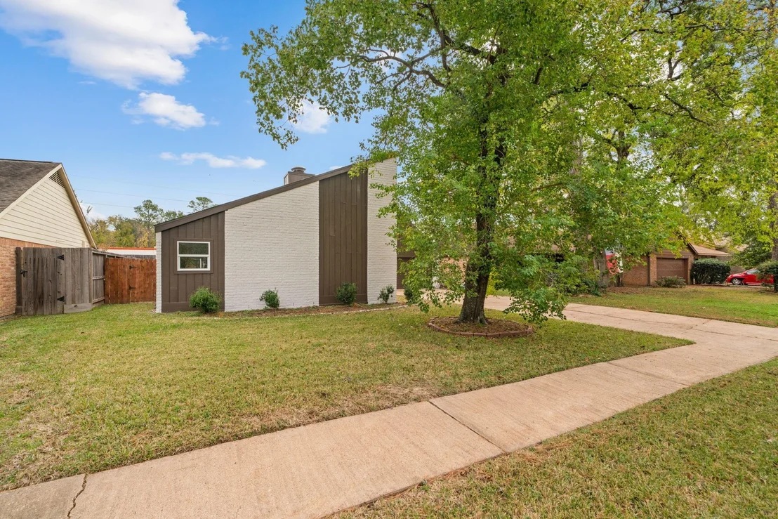 Photo of 15034 Rose Valley Drive