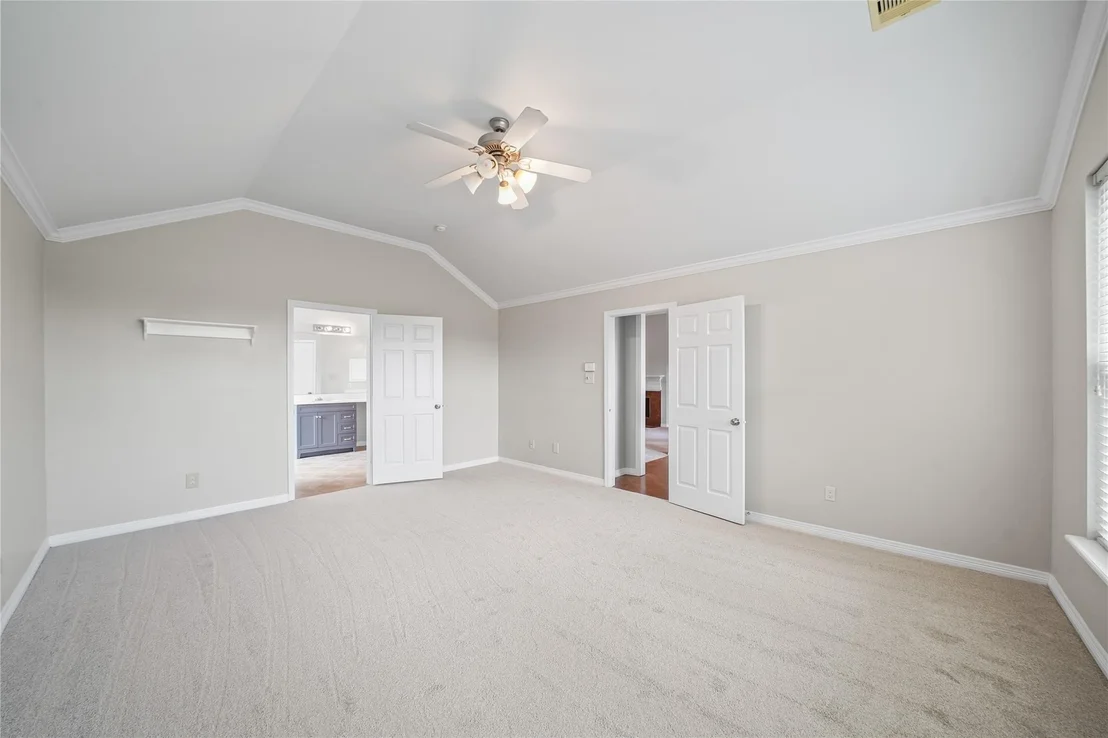 Photo of 626 Silver Creek Circle