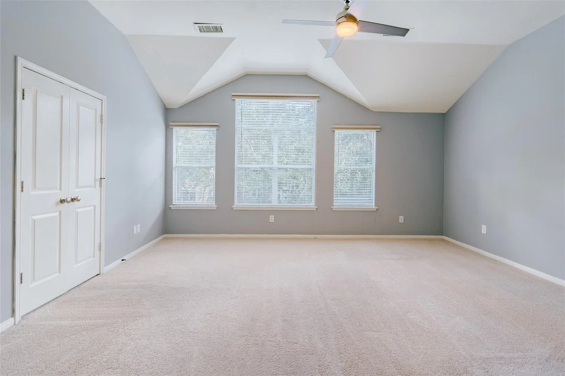 Photo of 22 E New Avery Place
