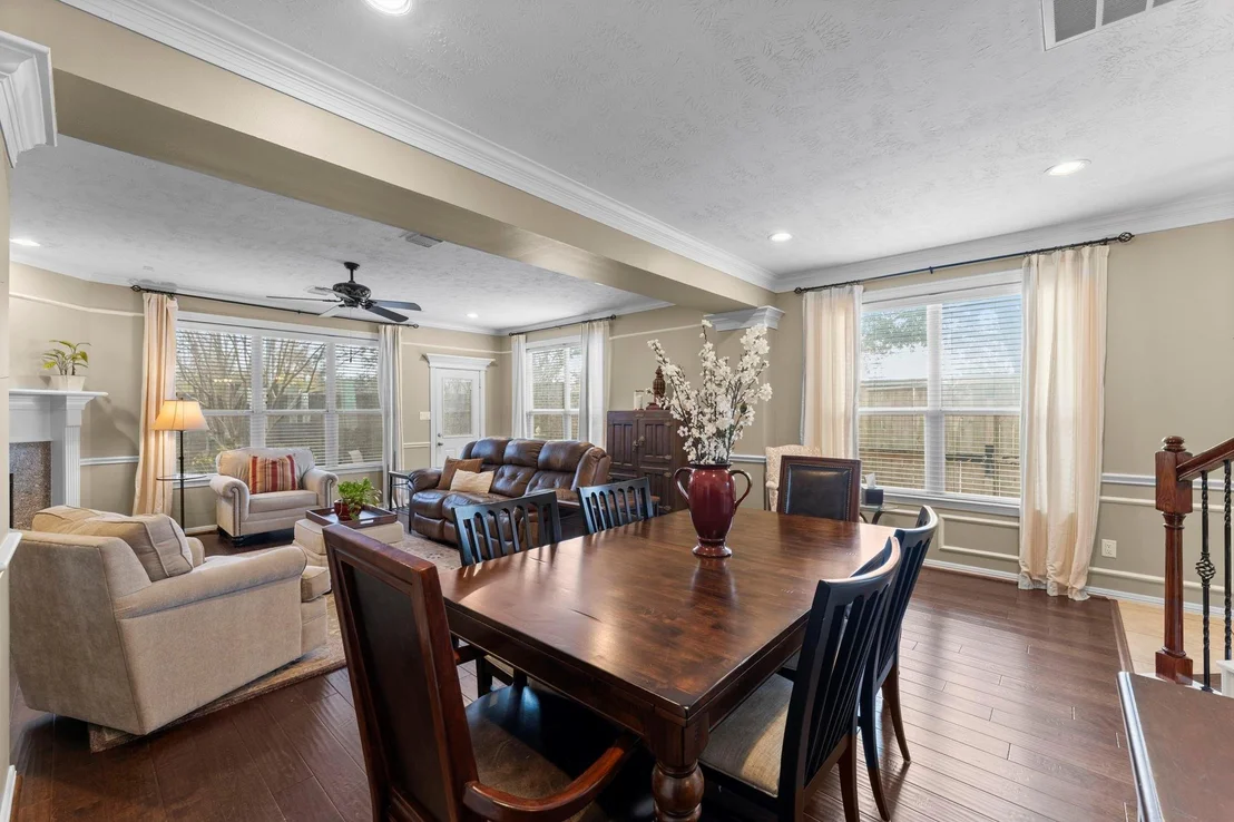 Photo of 1302 Ella Place