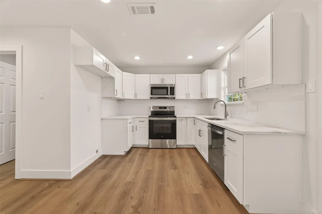 Photo of 2723 Castledale Drive