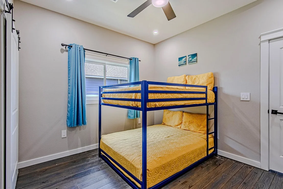 Photo of 1079 Cedar Lane