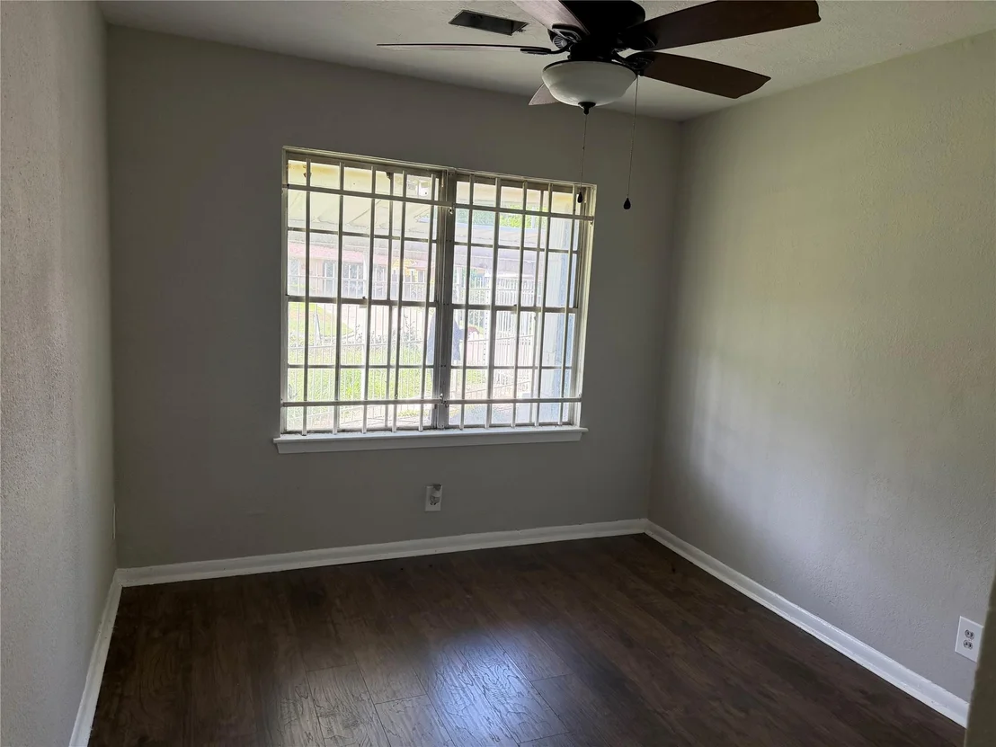 Photo of 5535 Elmlawn Drive