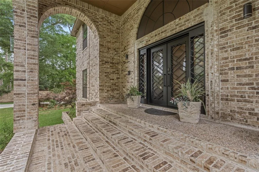 Photo of 17910 Sugar Pine Drive