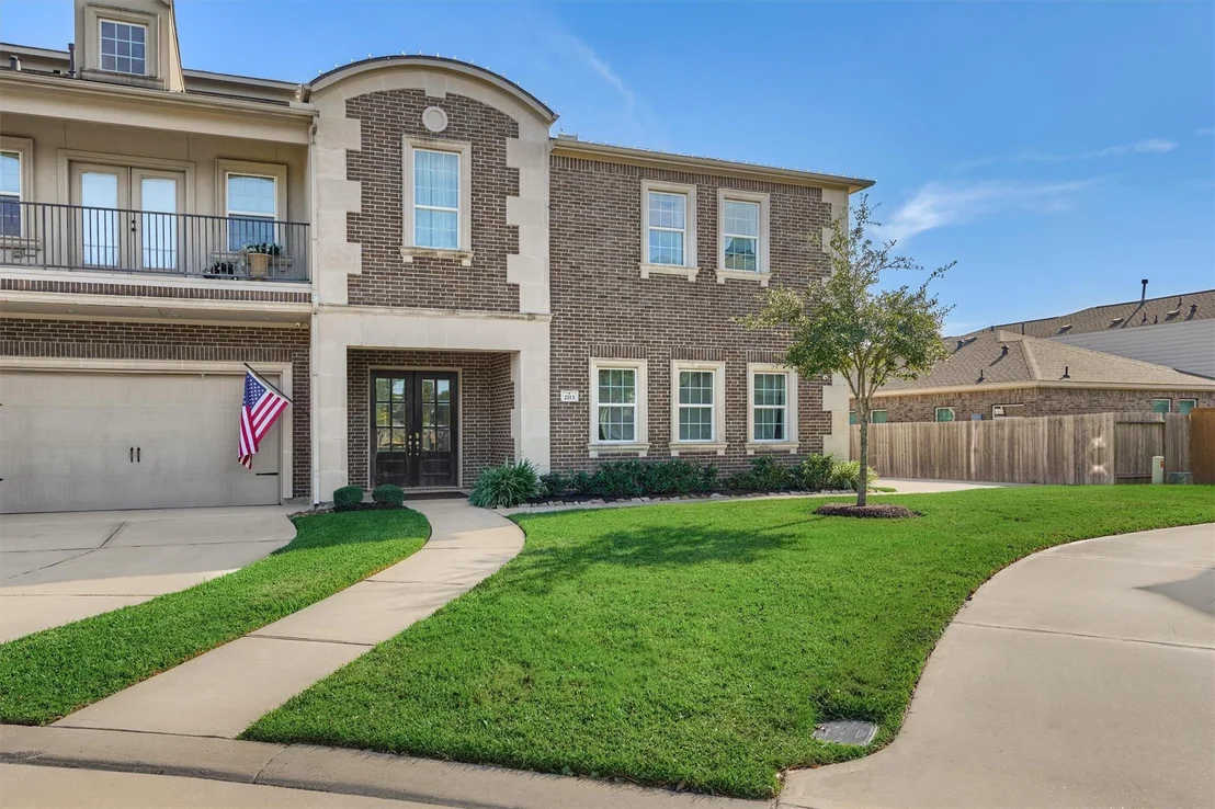 Photo of 2113 Solstice Boulevard