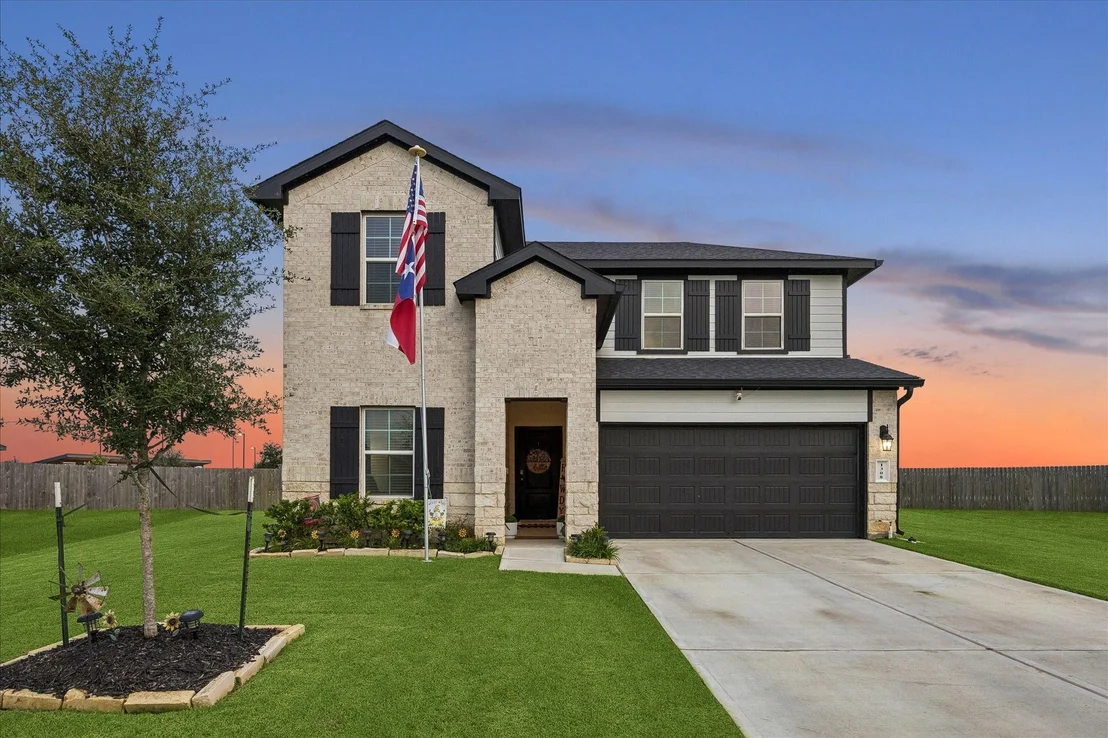 Photo of 1308 Redbud Lane
