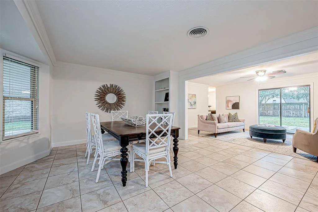 Photo of 9538 Meadowcroft Drive