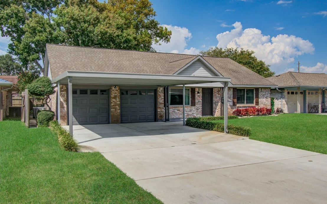 Photo of 2809 Spa Drive