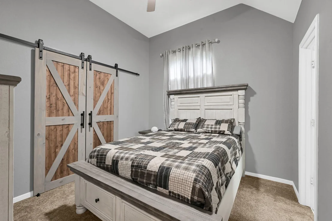 Photo of 7 Sunny Oaks Place