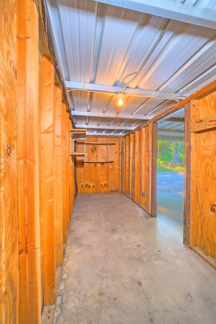 Photo of 1000 Crestline Lane
