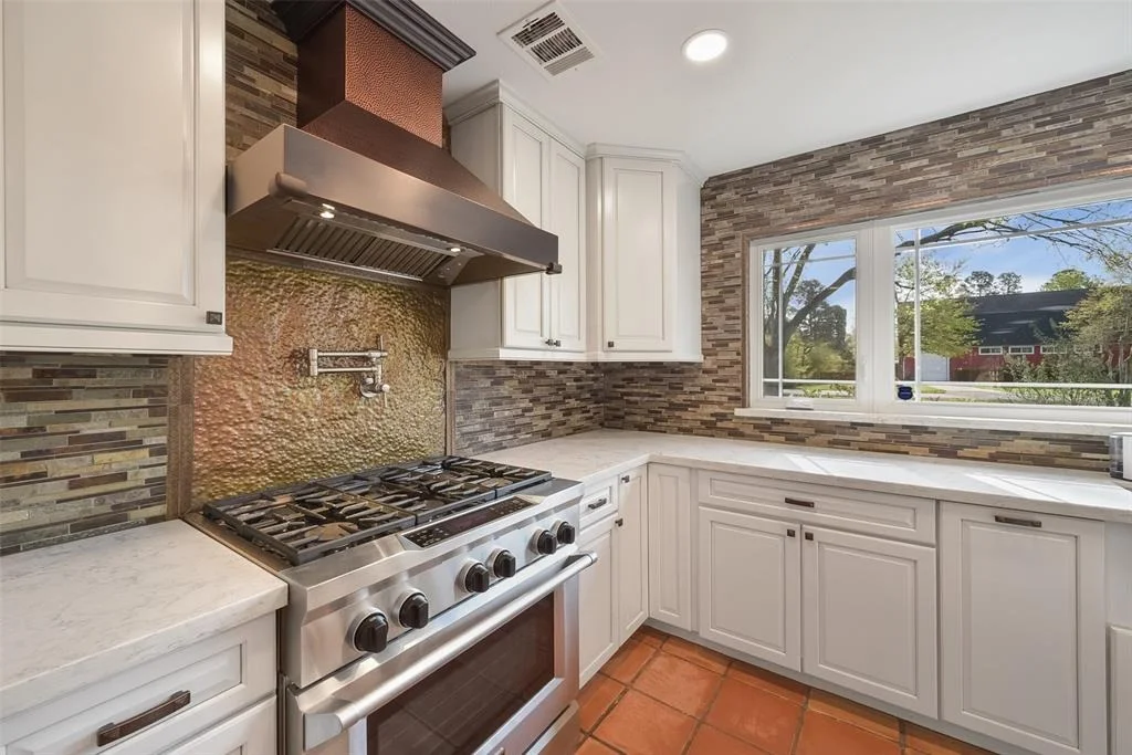 Photo of 2711 N Saddlebrook Lane