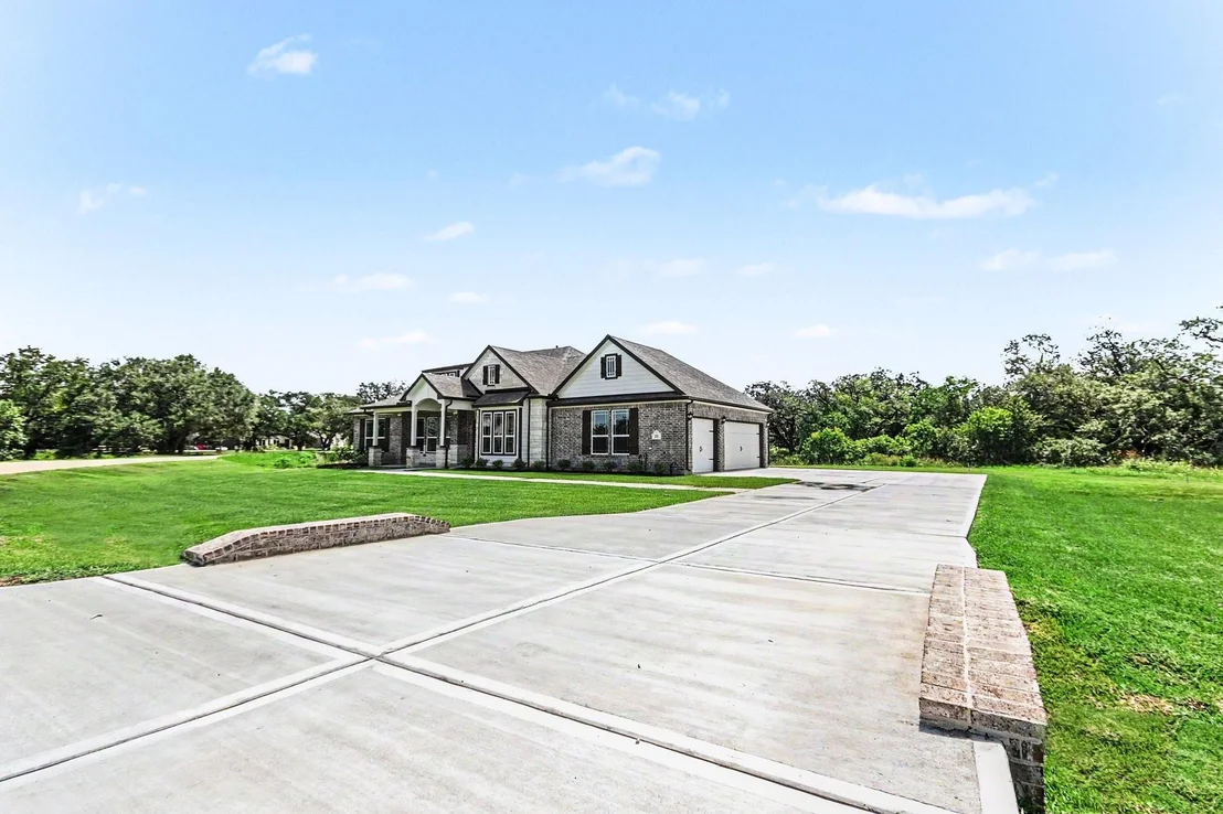 Photo of 27 Red Barn Road