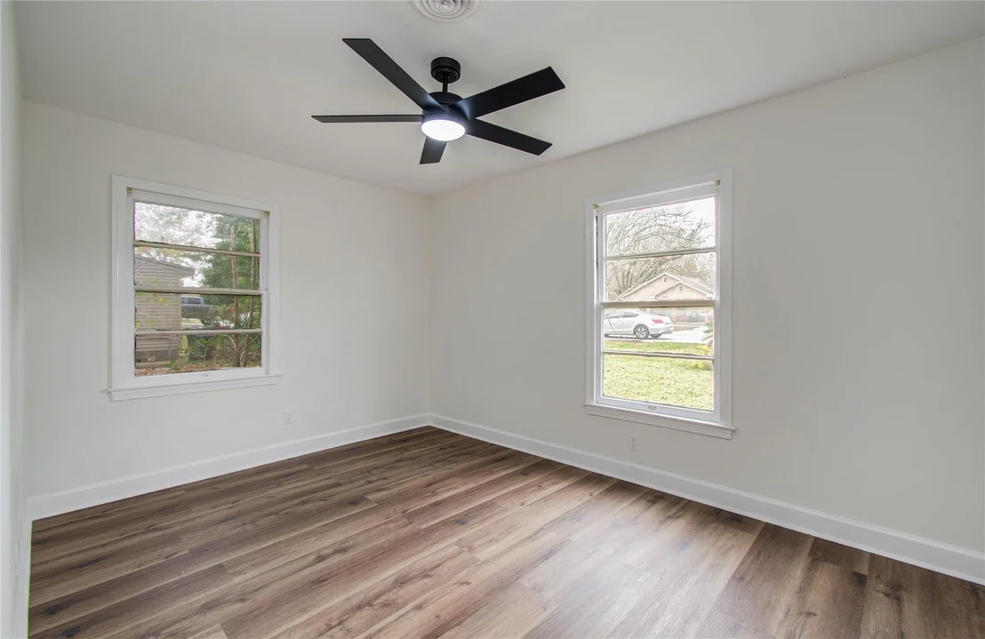 Photo of 2417 Pecan Street