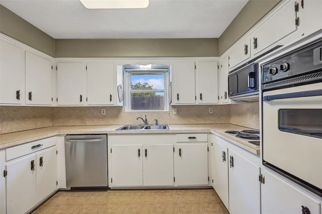Photo of 1630 Beachcomber Lane