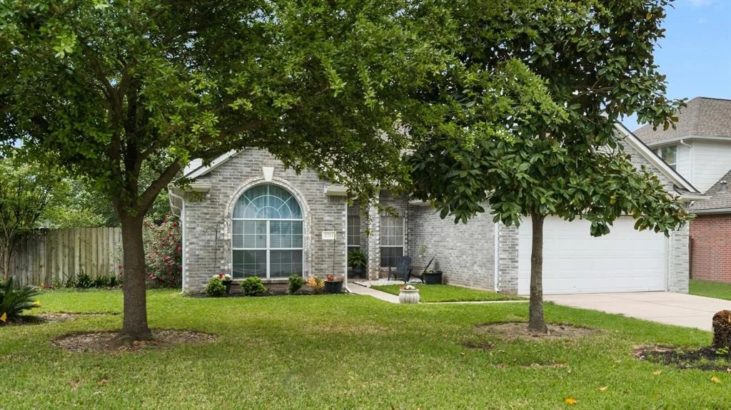 Photo of 2213 Highland Hills Drive