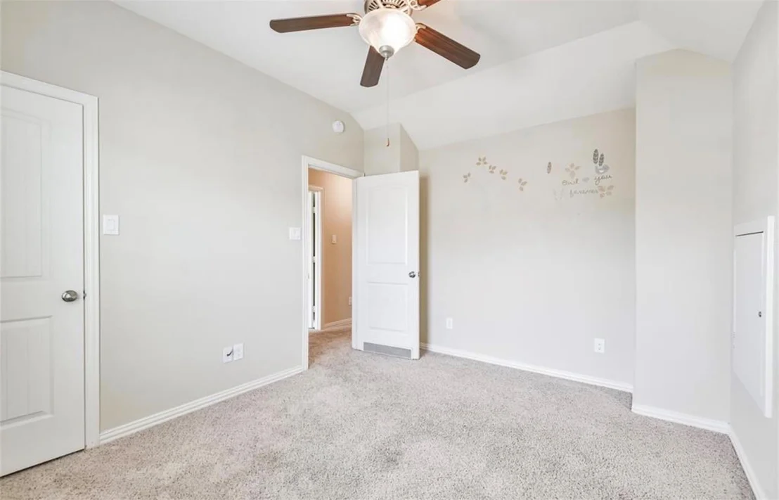 Photo of 2245 Maple Point Drive N