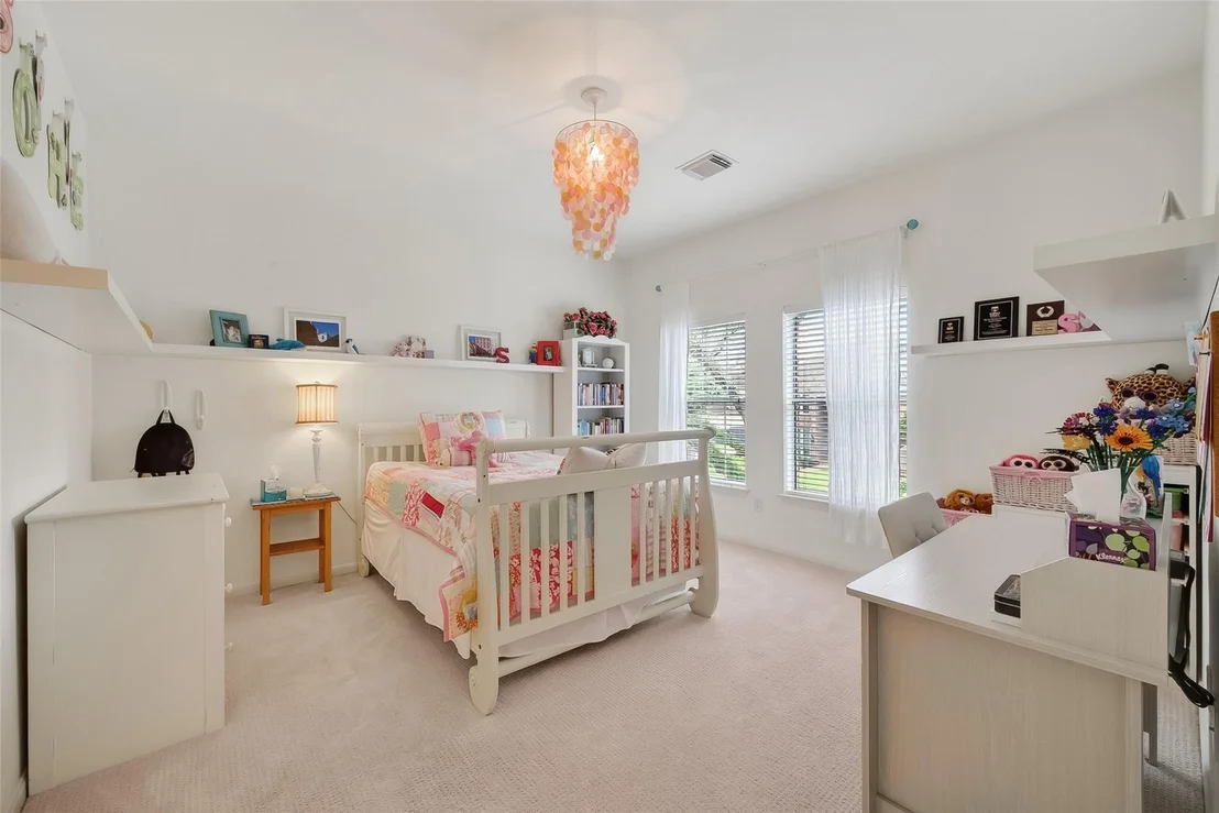 Photo of 15 Stonecliff Circle