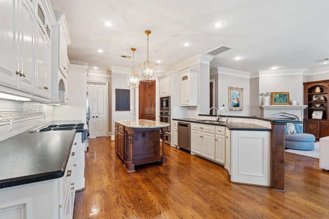 Photo of 5202 Patrick Henry Street