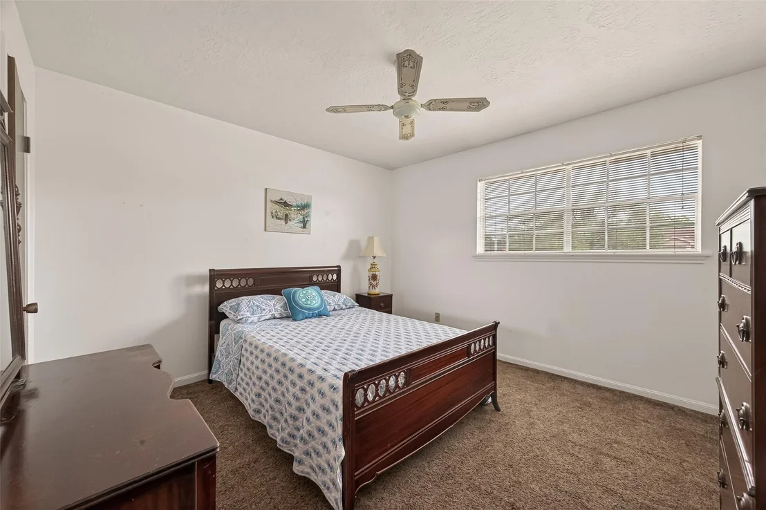 Photo of 9235 Sharpview Drive