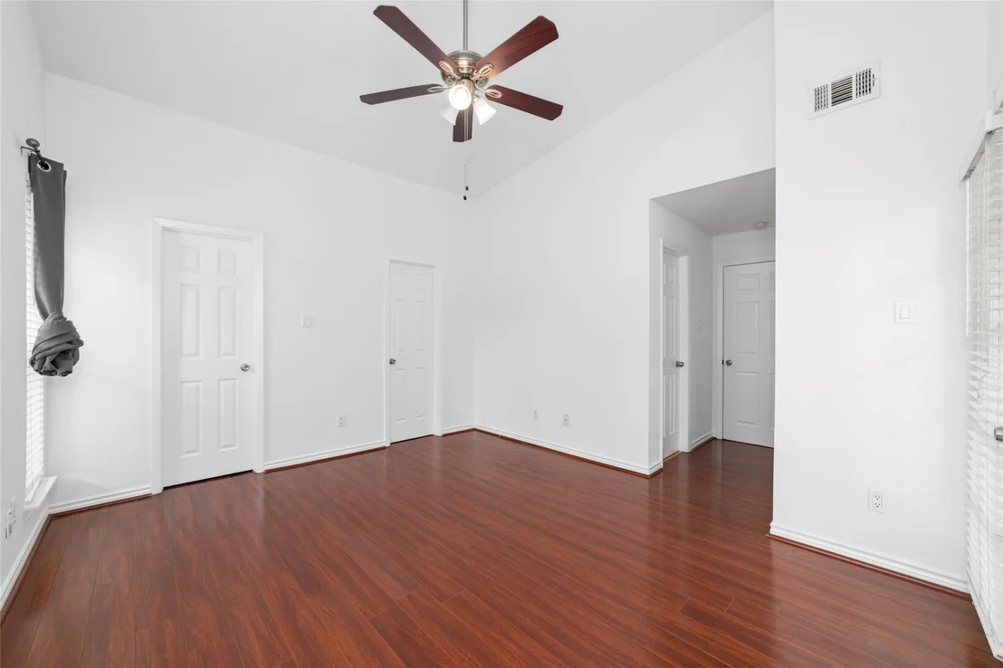 Photo of Unit 2C at 2001 Bering Drive