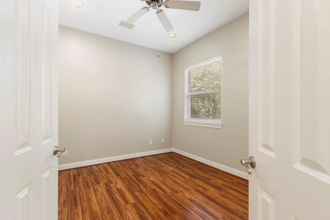 Photo of 10857 Lake Forest Drive