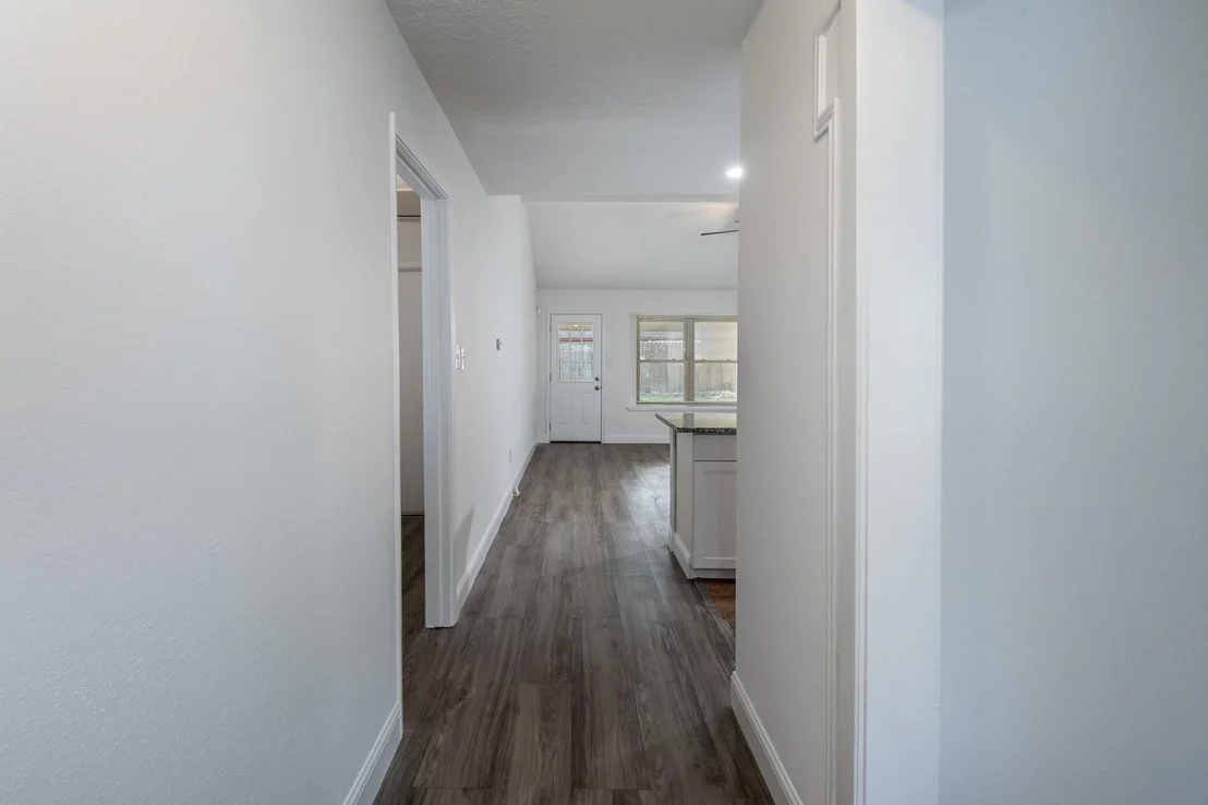 Photo of 9707 Whitepost Lane