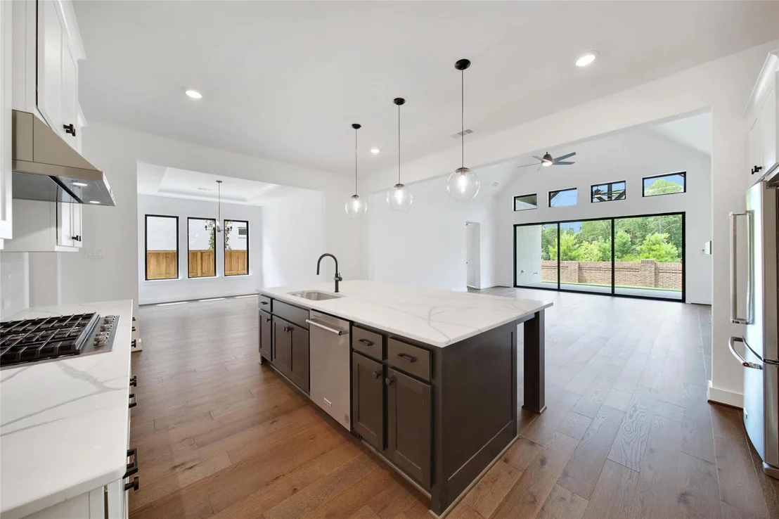 Photo of 4691 Bridgewood Drive