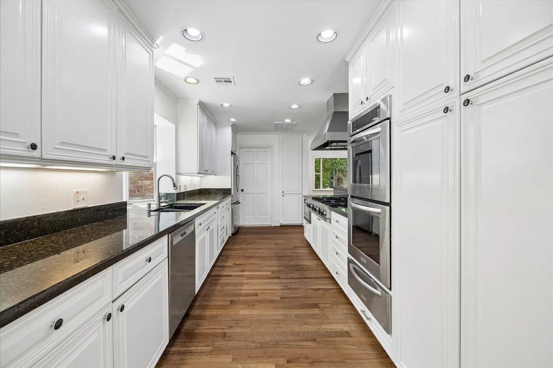 Photo of 41 Willowend Drive