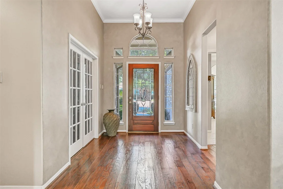 Photo of 906 High Ridge Circle