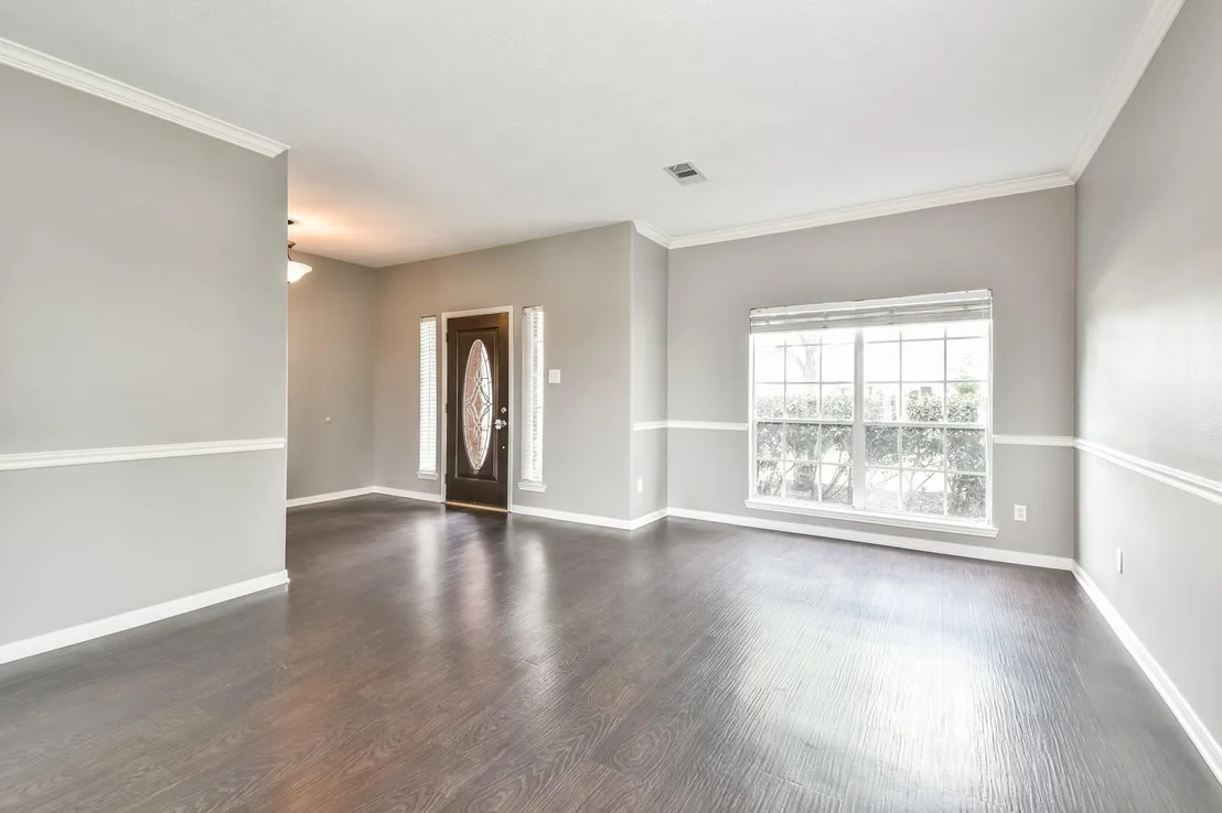 Photo of 6122 Spanish Oak Drive