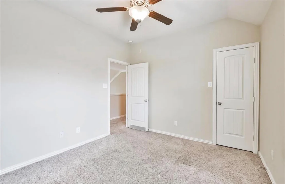Photo of 2245 Maple Point Drive N