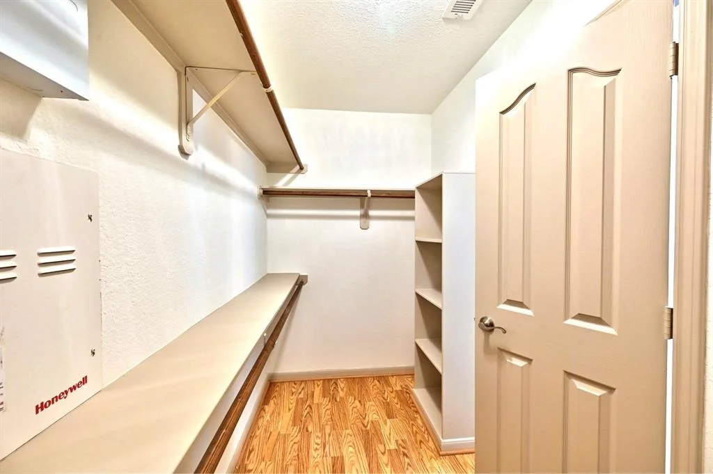 Photo of 1002 Summer Wood Boulevard