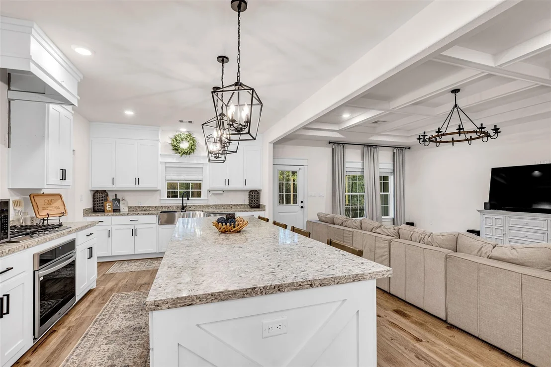 Photo of 10040 Shepard Hill Road