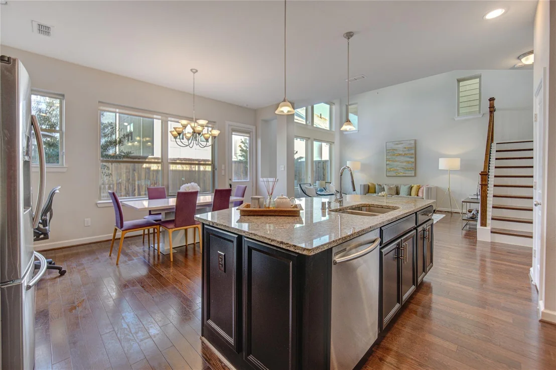 Photo of 8812 Narrow Leaf Street