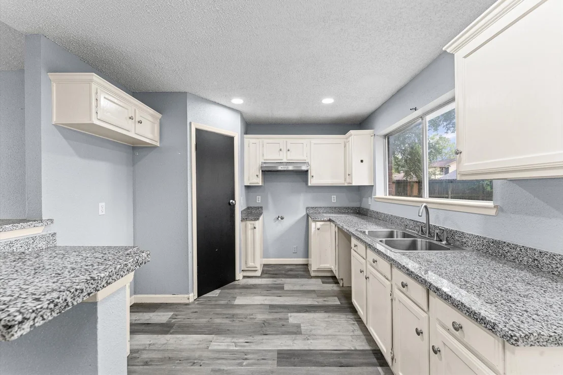 Photo of 2430 Shady Bend Drive