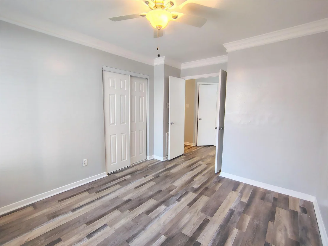 Photo of 4403 Waterfall Way