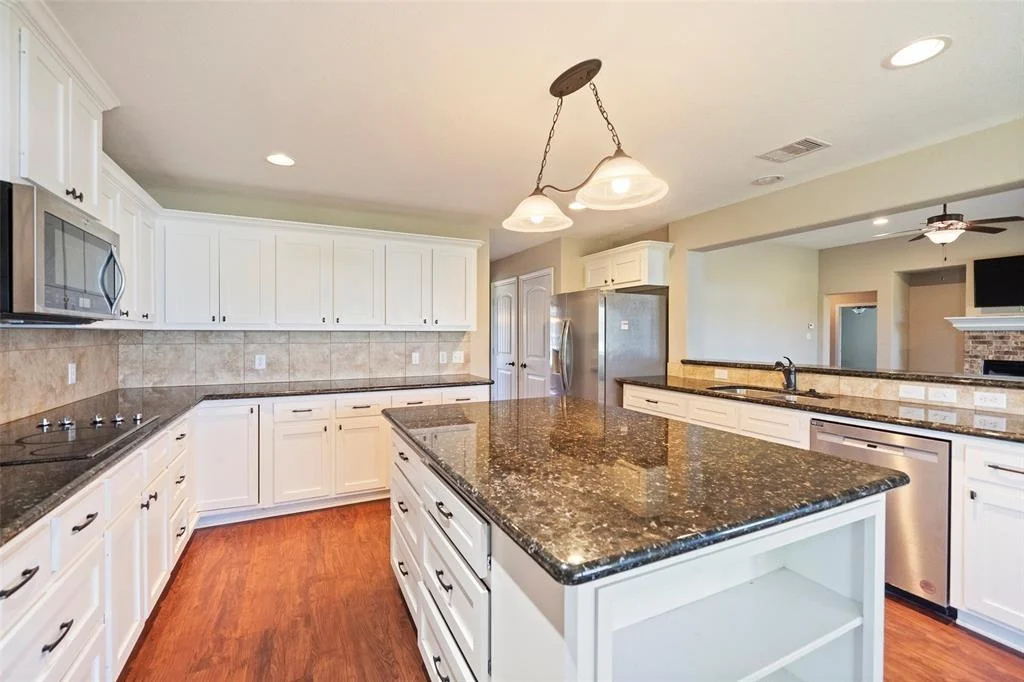 Photo of 8334 Rolling Oaks Drive