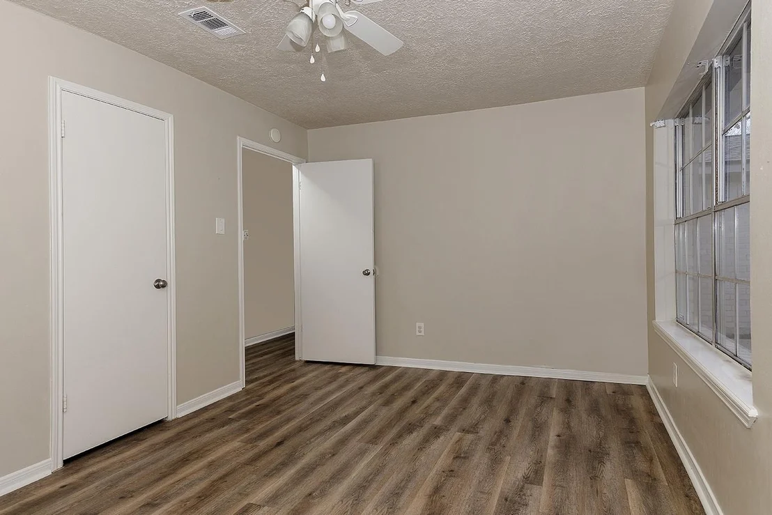 Photo of 2110 Rycroft Drive